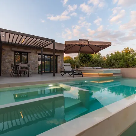 Nestor Luxury Villas Romanos  Room photo