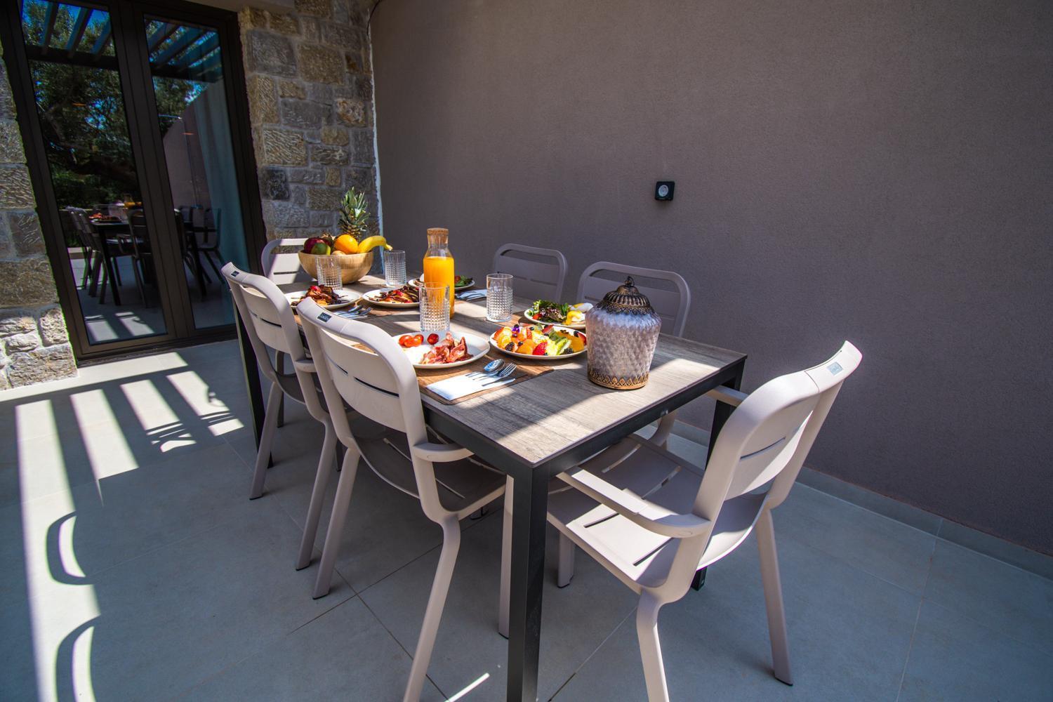 Nestor Luxury * Romanos (Messenia)