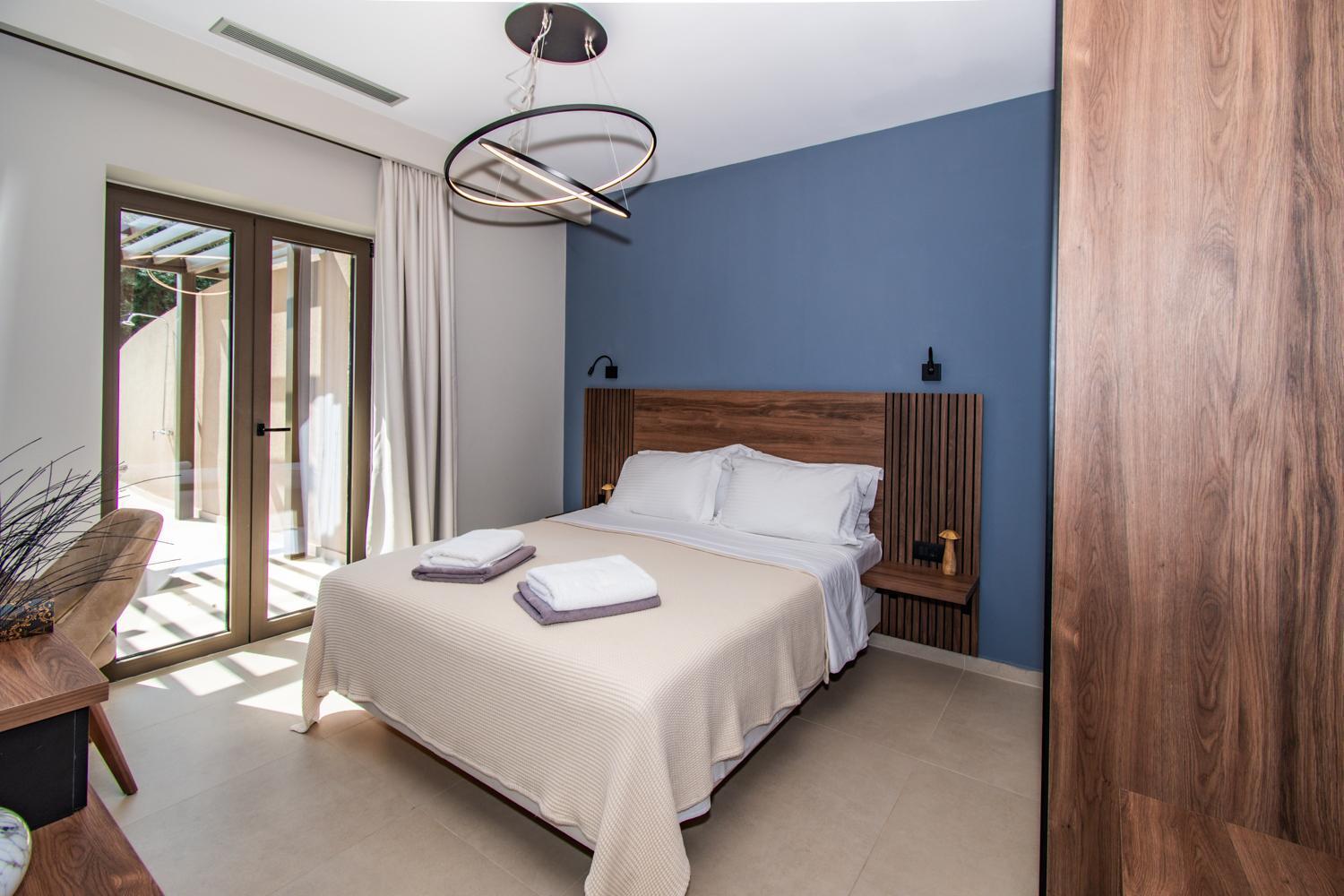 Nestor Luxury Romanos (Messenia)