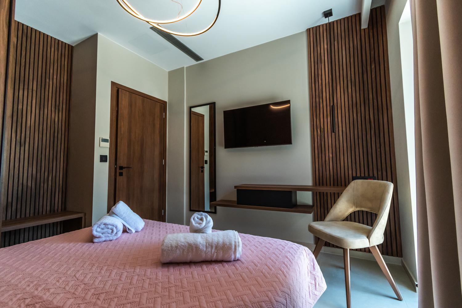 Nestor Luxury Romanos (Messenia)